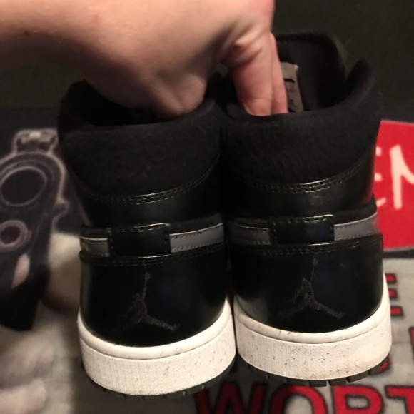 Jordan 1 premium size 9 - Picture 3 of 5